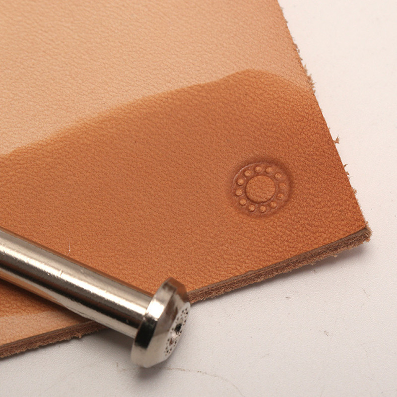 1 قطعة Leather بها بنفسك الجلو - مراجعة Leatherwork Kit وسعره